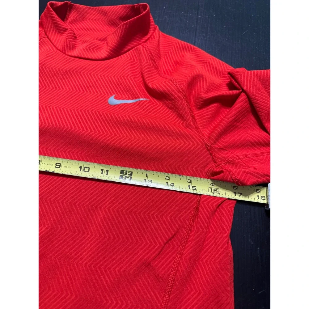 Nike Dri-FIT Mens Small Red Mock Neck Long Sleeve Chevron Training Shirt S